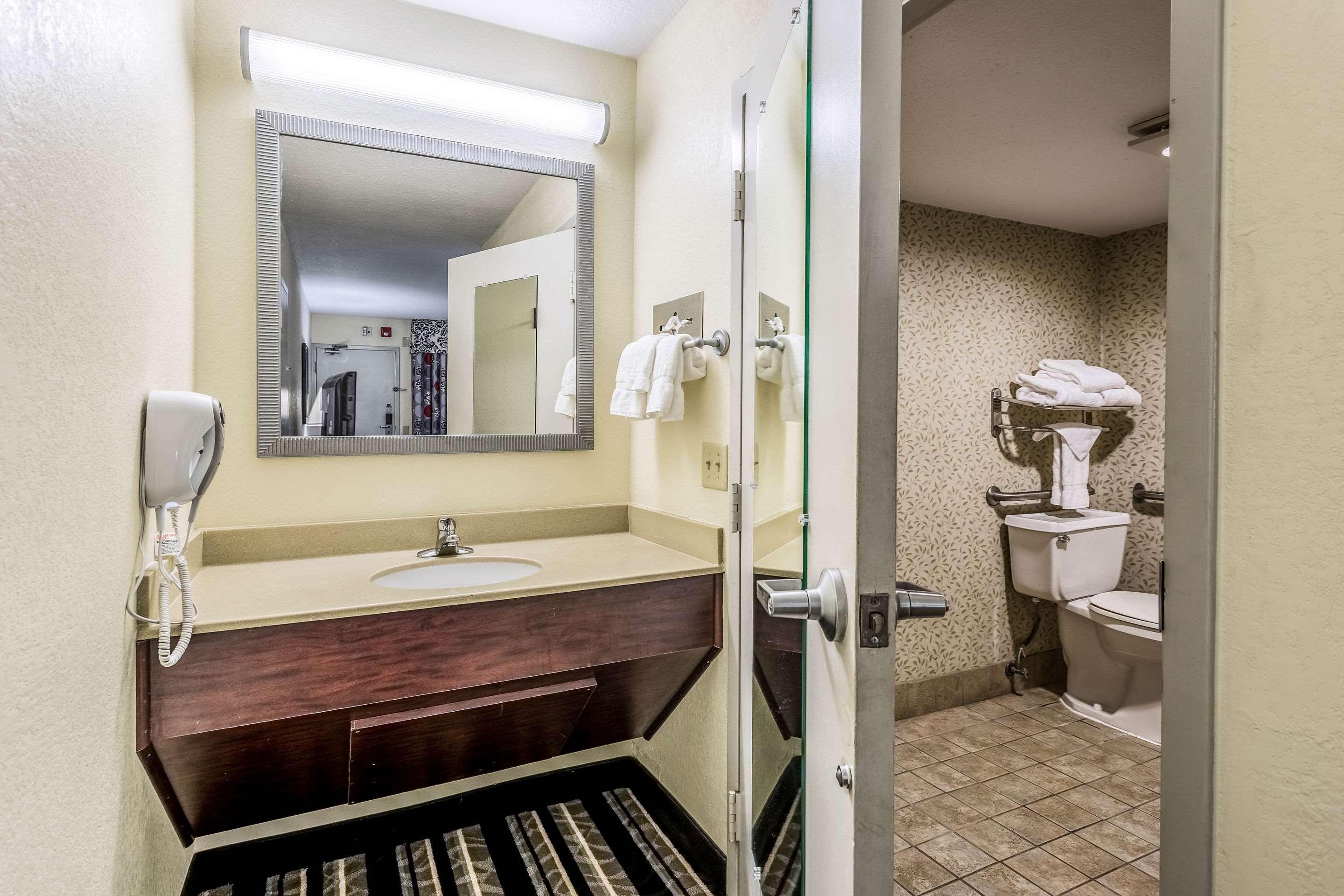 Clarion Pointe Huntsville Research Park Εξωτερικό φωτογραφία
